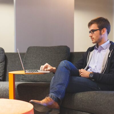 entrepreneur, start-up, man-593371.jpg